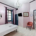 La Meridiana D'alba Bed and Breakfast Άλμπα