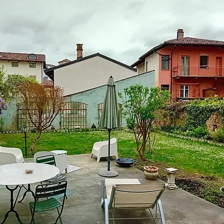 Bed & Breakfast La Meridiana D'alba Alba (Piedmont)