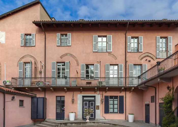 Bed & Breakfast La Meridiana D'alba